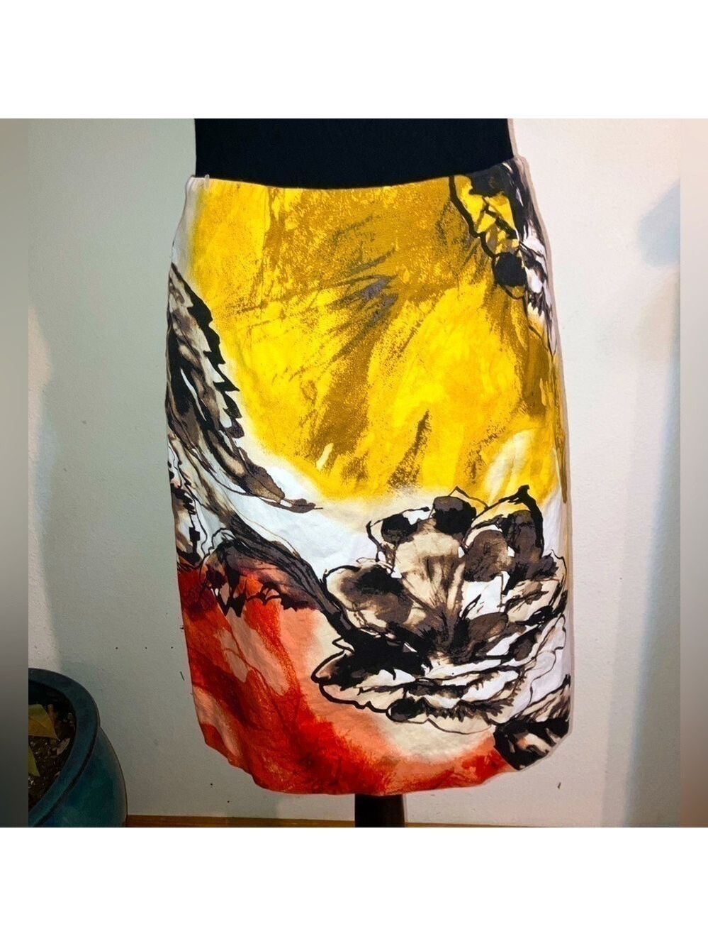 NIC & ZOE Abstract Floral Pop Art pencil skirt form fitting stretch size 2